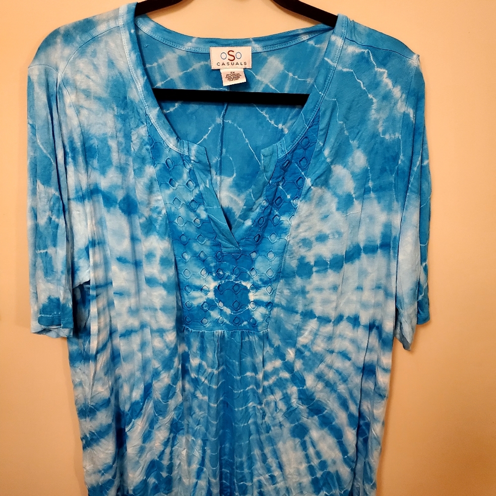 OSO Casuals Blue type dye top. Flowy rayon fabric.